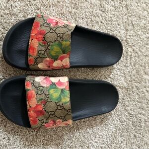 Gucci Black Slides with Floral GG Strap